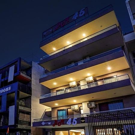 Dm 45 Near Huda City Centre Bed and Breakfast Γκουργκάον Εξωτερικό φωτογραφία